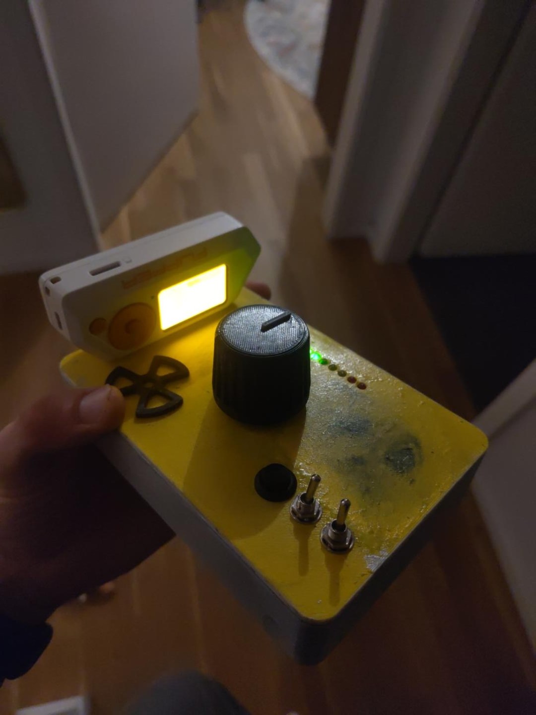 The finished reactor game console